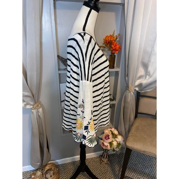 Striped Floral Sleeve Blouse - Picture 12 of 12